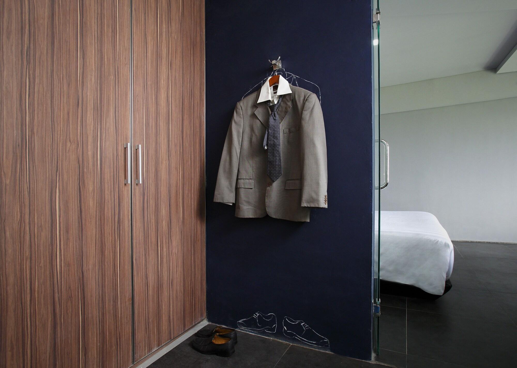 Berry Biz Hotel Семиньяк Экстерьер фото