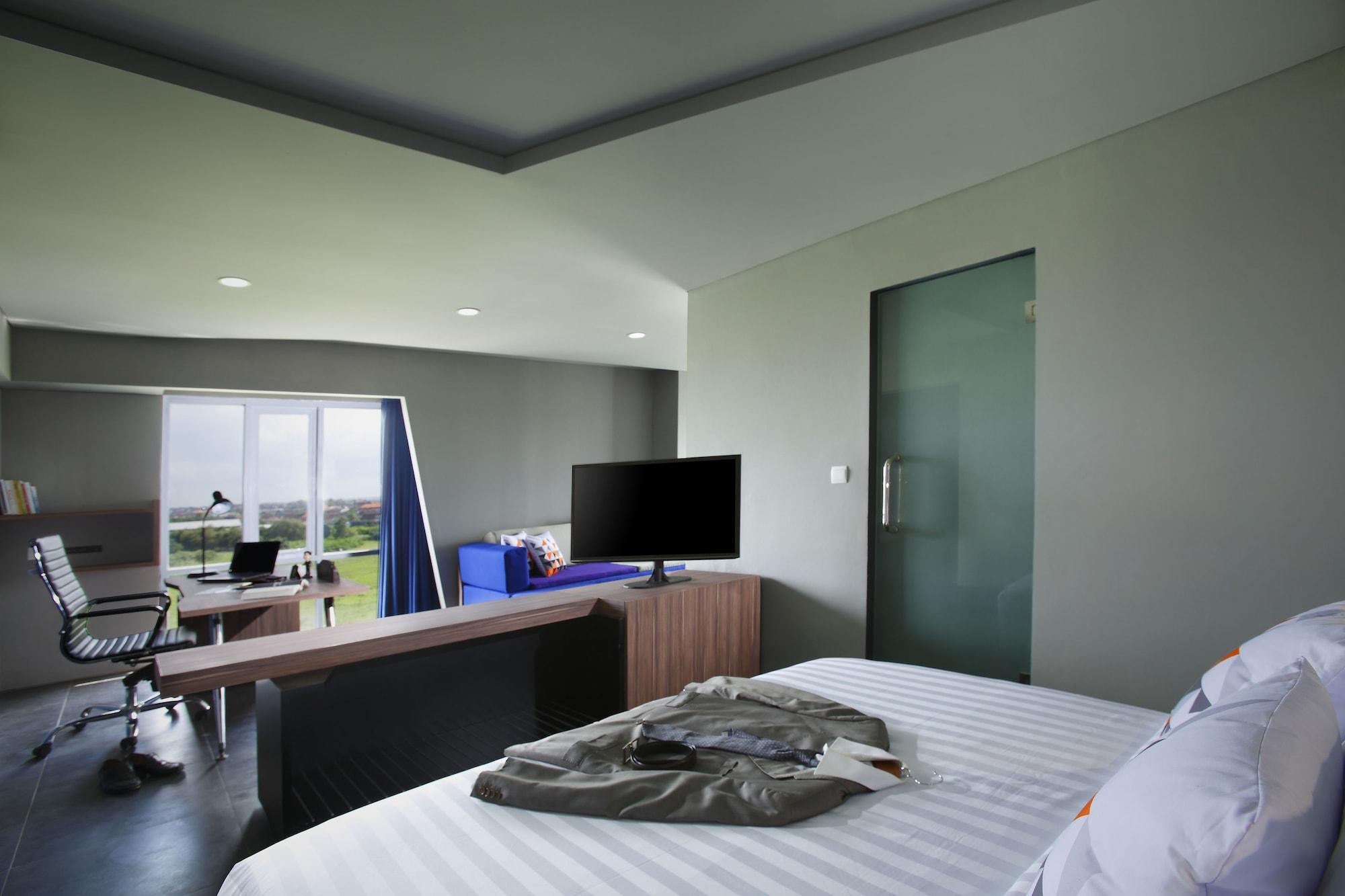 Berry Biz Hotel Семиньяк Экстерьер фото