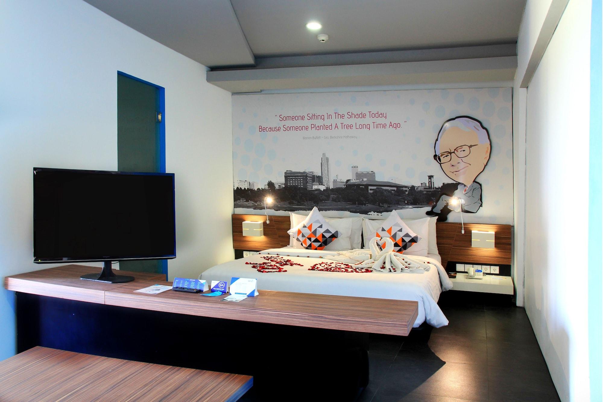 Berry Biz Hotel Семиньяк Экстерьер фото