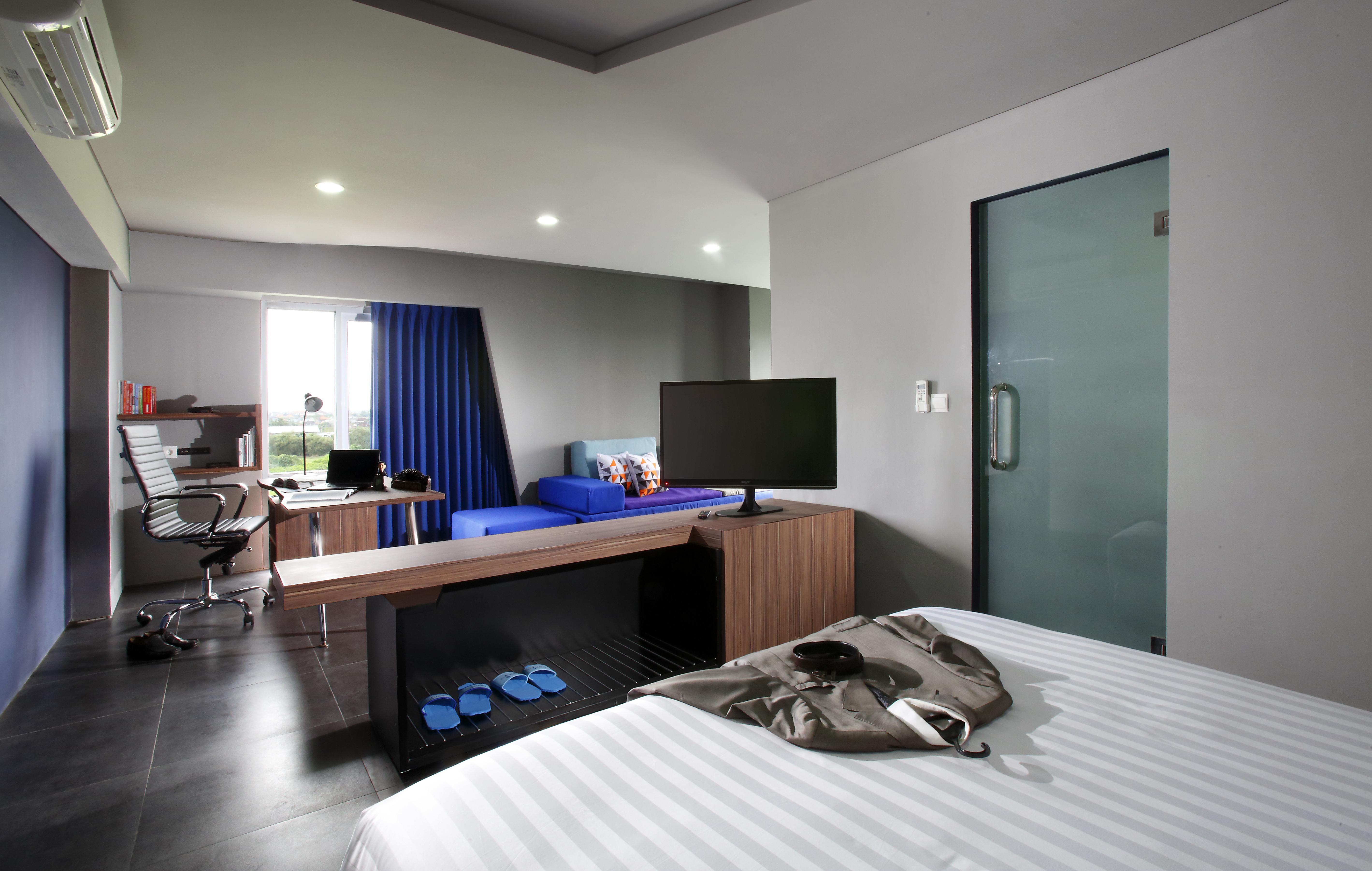 Berry Biz Hotel Семиньяк Экстерьер фото