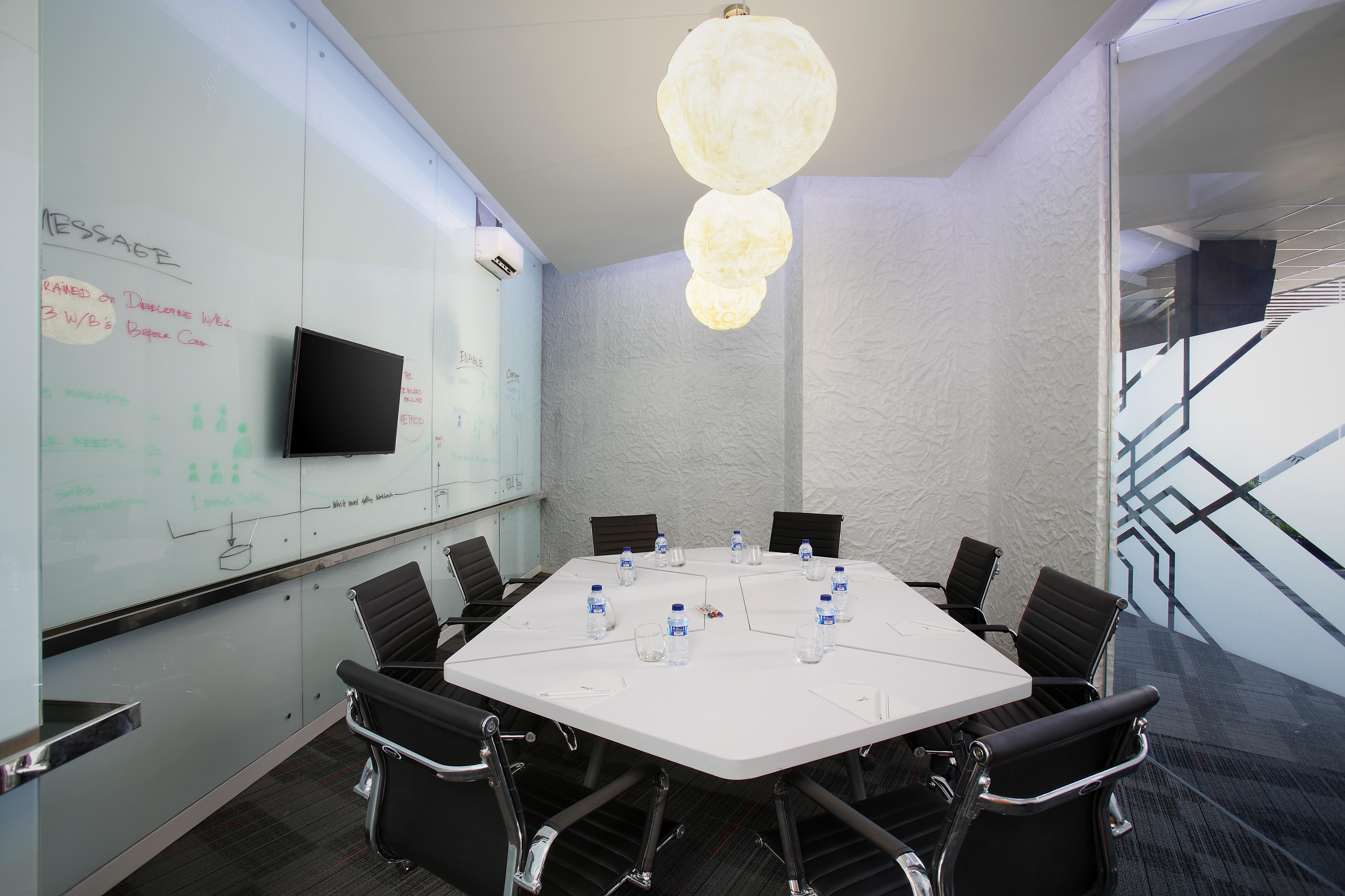 Berry Biz Hotel Семиньяк Экстерьер фото